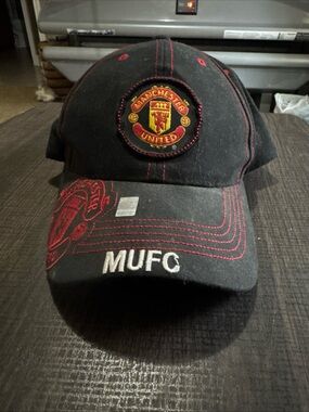 Manchester United Official Soccer Cap - nice one NWT